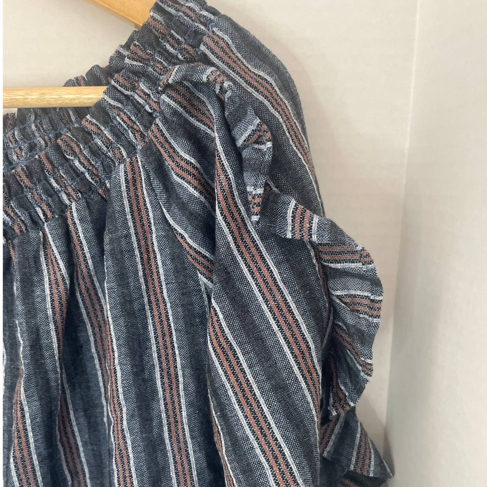 Hem & Thread Blanket Stripe Cold Shoulder Button Top Size Small - Picture 7 of 9